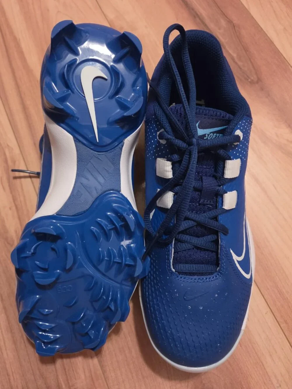 Womens Hyperdiamond 4 Pro Softball Cleats